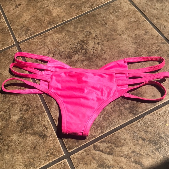 TRADED - Picture 2 of 2